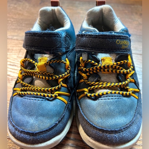 OshKosh B'gosh Other - Toddler Shoes Size 7